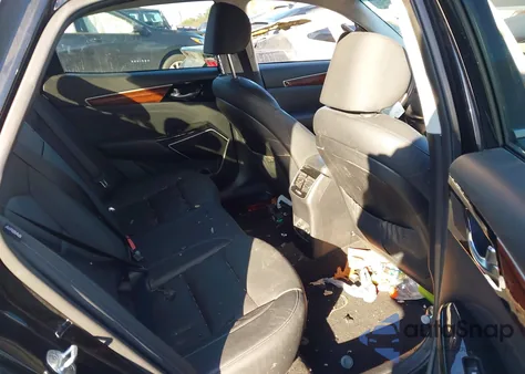 2017 Kia Cadenza Premium z USA, uszkodzony, nr VIN KNALC4J15H5058491